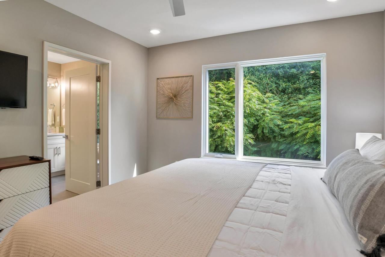 Marvelous South Slope Townhome With Rooftop Terrace Unit 92 * Asheville