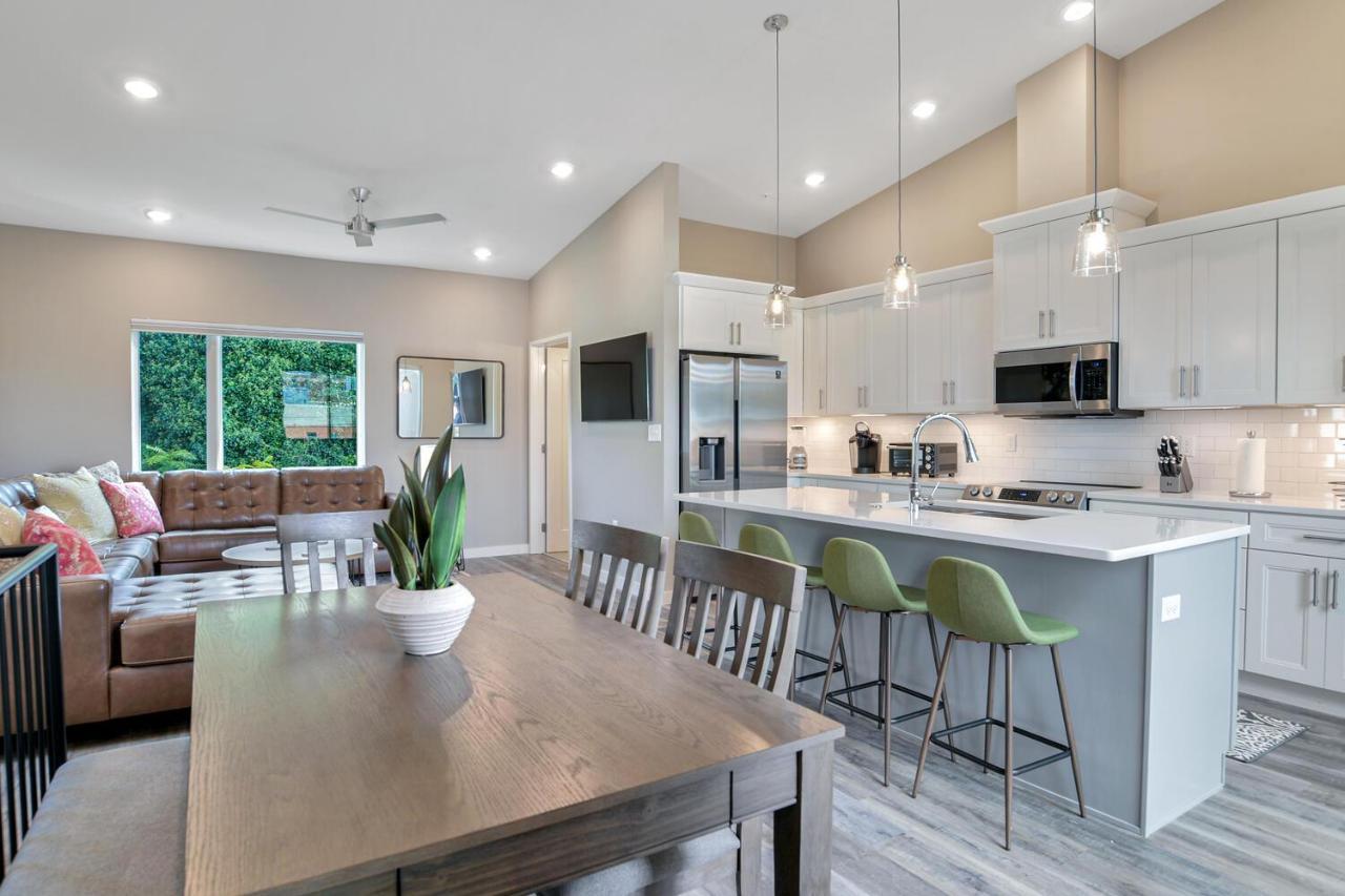 Marvelous South Slope Townhome With Rooftop Terrace Unit 92 *